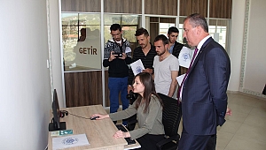 Başkan Işık; Dijital Kütüphane'yi yerel gazetecilere tanıttı