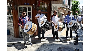 Biga'da 54 ramazan davulcusu görev yapıyor