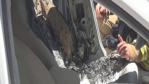 Öfkeli Kadın Eski Kocasının Arabasını Yaktı