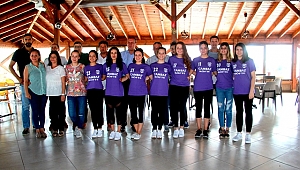 Çiçeklidedesporlu kızlar sezonu açıyor