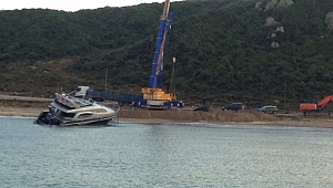 Lüx Yat Aksaz'da Karaya Oturdu