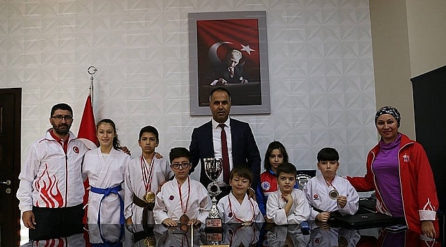 Biga'lı karatecilerden Bilen'e ziyaret...