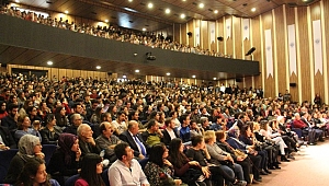 Biga Belediyesi 1. Kitap Fuarı'nda İlber Ortaylı Yoğunluğu
