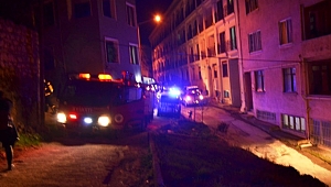 Biga'da Metruk Ev Yandı