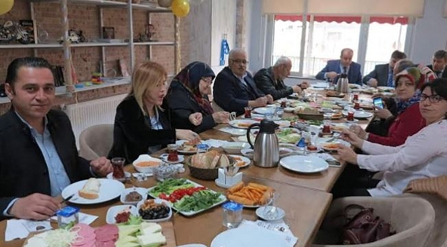 Biga'da şehit ve gazi yakınları kahvaltyıda bir araya geldi