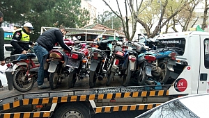 Biga'da Tescilsiz Motosikletler Toplanıyor