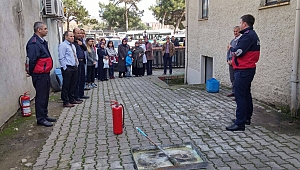 Biga Sağlık Müdürlüğüne Yangın Söndürme Eğitimi Verildi