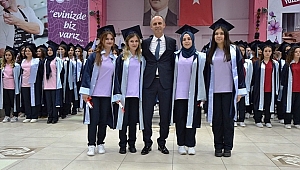 Biga Safiye Hüseyin Elbi Mesleki ve Teknik Anadolu Lisesinde Mezuniyet Töreni