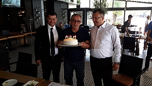 Medya Grubu Yönetim Kurulu Başkanımıza Sürpriz Doğum Günü