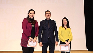 Biga'da 'Hayalimizde Ki Gelecek El Ele Verirsek Gerçekleşecek' Konulu Konferans Gerçekleşti