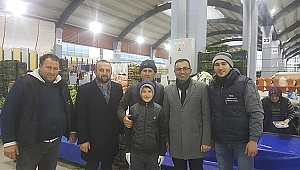 BÜLENT ERDOĞAN'DAN PAZAR ESNAFINA ÇORBA İKRAMI