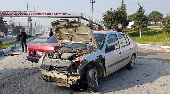 Biga'da Aynı Anda İki Trafik Kazası