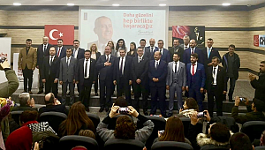 Biga'da İsmail Işık coşkusu salona sığmadı