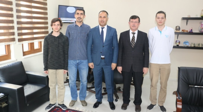 Mehmet Akif Ersoy Anadolu Lisesi Proje Ekibi'nden Erkan Bilen'e Ziyaret