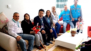 Başhekim Zaloğlu Yaşlıları Unutmadı