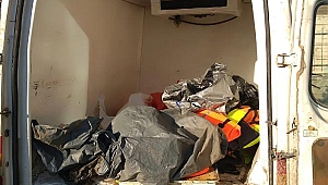 Biga'da 24 kaçak göçmen ile 4 organizatör yakalandı