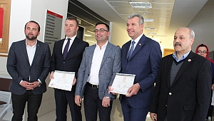 Belde Belediye Başkanları mazbatalarını aldı