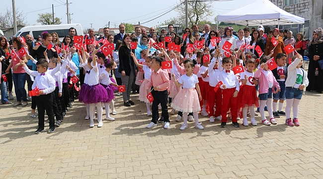 Biga´da Kapanan Köy Okullarında 23 Nisan Coşkusu