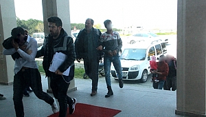 Hırsızlık Zanlıları Yakayı Ele Verdi