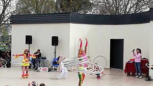 Şehir Parkında Çocuklar Doyasıya Eğlendi