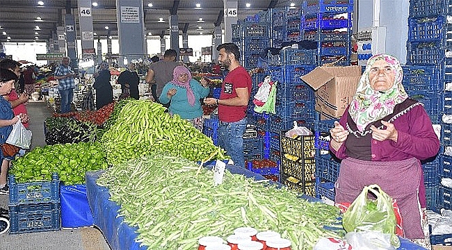 BU PAZAR DA DUA OKUNMADAN SATIŞLARA BAŞLANMIYOR