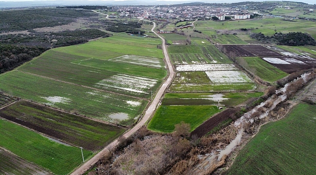 ECE OVASI'NDA ARAZİLER SULAR ALTINDA KALDI