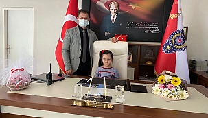 MAKAM KOLTUĞUNA OTURAN ÇOCUK EMNİYET MÜDÜRÜ TELSİZDEN TALİMAT VERDİ