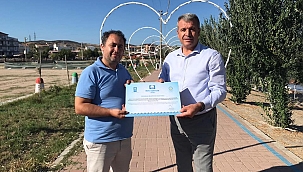 KARABİGA PLAJLARINDA MAVİ BAYRAK DALGALANIYOR