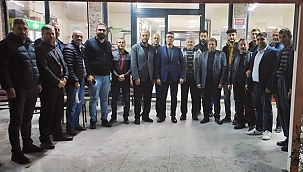 AK PARTİ BİGA'DAN MAHALLE ÇIKARTMASI