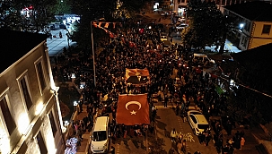 "YAŞASIN CUMHURİYET"