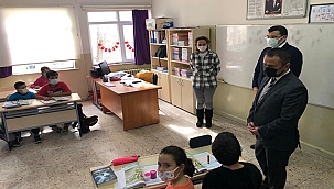 VALİ AKTAŞ OKUL ZİYARETLERİNİ SÜRDÜRÜYOR