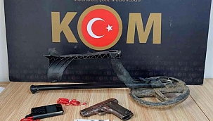 Biga'da gerçekleştirilen tarihi eser kaçakçılığı operasyonunda bir şüpheli gözaltına alındı.