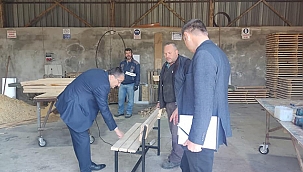 MARANGOZ ATÖLYESİ ÜRETMEYE DEVAM EDİYOR