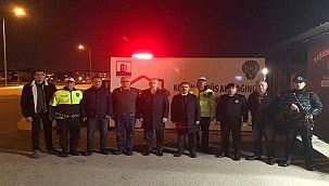 VALİ AKTAŞ, İFTARDA YOL UYGULAMA NOKTASINDA