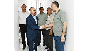  "VAKIFLARA VE BÜROKRATLARA DEĞİL, BİZE SALDIR"