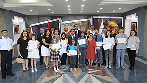 DERECEYE GİREN ÖĞRENCİLER ÖDÜLLENDİRİLDİ