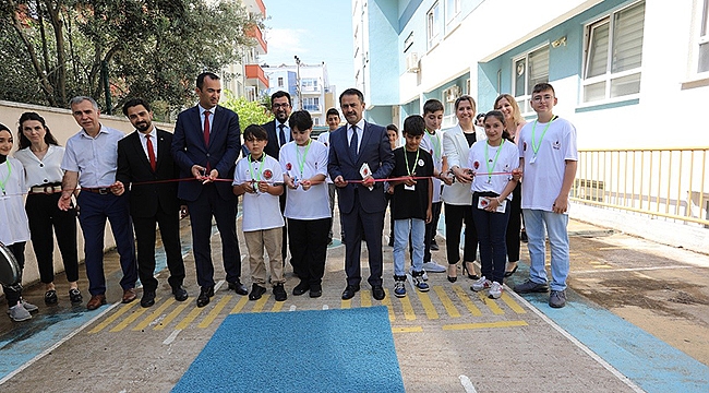 "DÖNÜŞTÜR, ÜRET, OKUL BAHÇENİ YEŞERT" PROJESİ KAPSAMINDA SERA AÇILIŞI YAPILDI