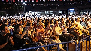 BAYRAMİÇ SANATA VE EĞLENCEYE DOYDU