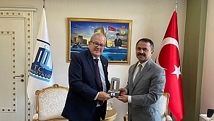 KANADA GAZİ İŞLERİ BAKANI HON LAWRENCE MACAULAY, VALİ AKTAŞ'I ZİYARET ETTİ