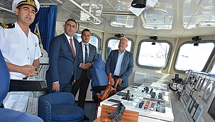 TCG TÜRKELİ (P-1210) FIRKATEYNİ LAPSEKİ İSKELESİNDE