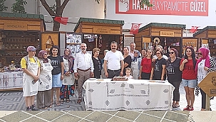 ÜRETEN KADINLAR 1 YAŞINDA!