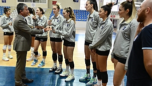 BAŞKAN VEKİLİ MUTLUAY, BELEDİYESPOR ANTRENMANINI ZİYARET ETTİ