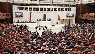 SOSYAL MEDYA TEKLİFİNİN İLK İKİ MADDESİ TBMM GENEL KURULU'NDA KABUL EDİLDİ