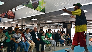 BİLGİN DEDE SAHNELENDİ