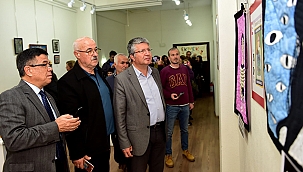 ÇANAKKALE EKMEK VE GÜL GRUBU'NUN KARMA SERGİSİ ZİYARETE AÇILDI