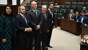 GAZİ MECLİS'TE LAPSEKİ RÜZGARI ESTİ