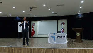 İL MÜDÜRÜMÜZ MEHMET UĞUR YAVUZDAN KARİYER SOHBETİ SEMİNERİ