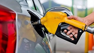 BENZİNE BİR İNDİRİM DAHA GELİYOR!