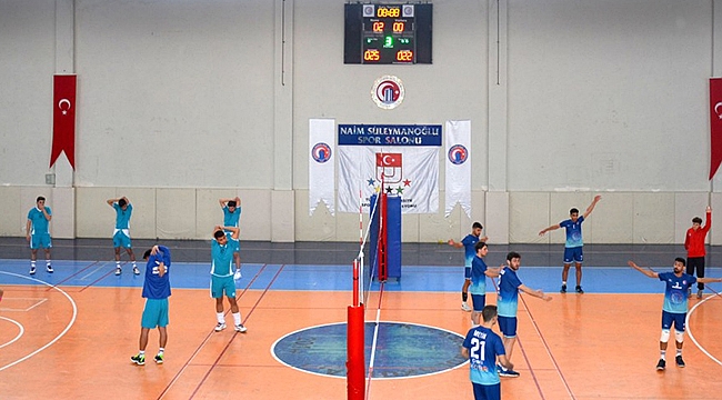 TÜRKİYE ÜNİVERSİTELER ARASI VOLEYBOL TURNUVASININ AÇILIŞ TÖRENİ GERÇEKLEŞTİRİLDİ