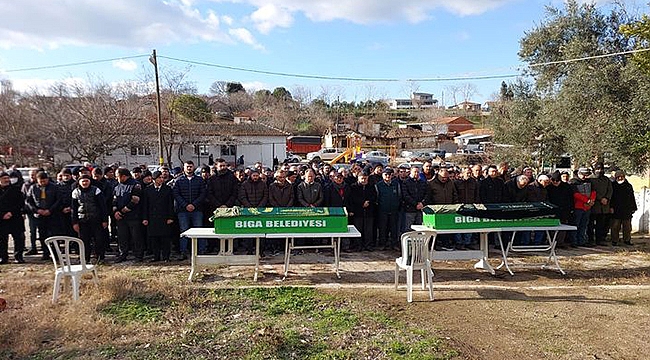 DEPREMDE HAYATINI KAYBEDEN ANNE VE KIZI BİGA'DA TOPRAĞA VERİLDİ